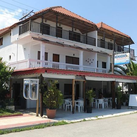 Kehagias Apartments Vrasná Екстериор снимка