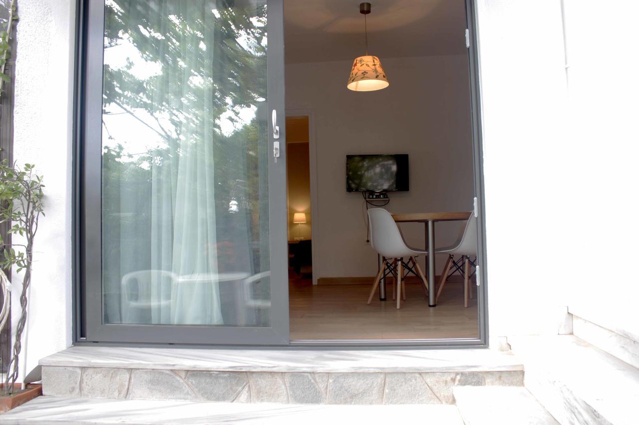 Kehagias Apartments Vrasná Екстериор снимка
